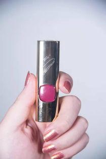 国产口红外壳揭秘视频,匠心独运，科技魅力尽现